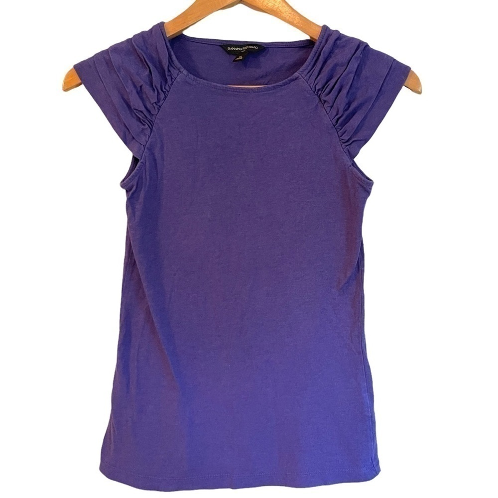 Banana Republic | Purple T-Shirt